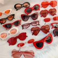 thumbnail image 2 of Tiktok Retro sombras gafas de sol fresco playa verano sombras ojo de gato gafas estéticas para las mujeres colección roja, 2 of 4