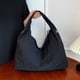 thumbnail image 4 of Bolso tote, bolso de hombro holgado | Bolso de mano de nailon para viajes, gimnasio, ir al trabajo | Bolso casual para compras y fines de semana para mujer, 4 of 6