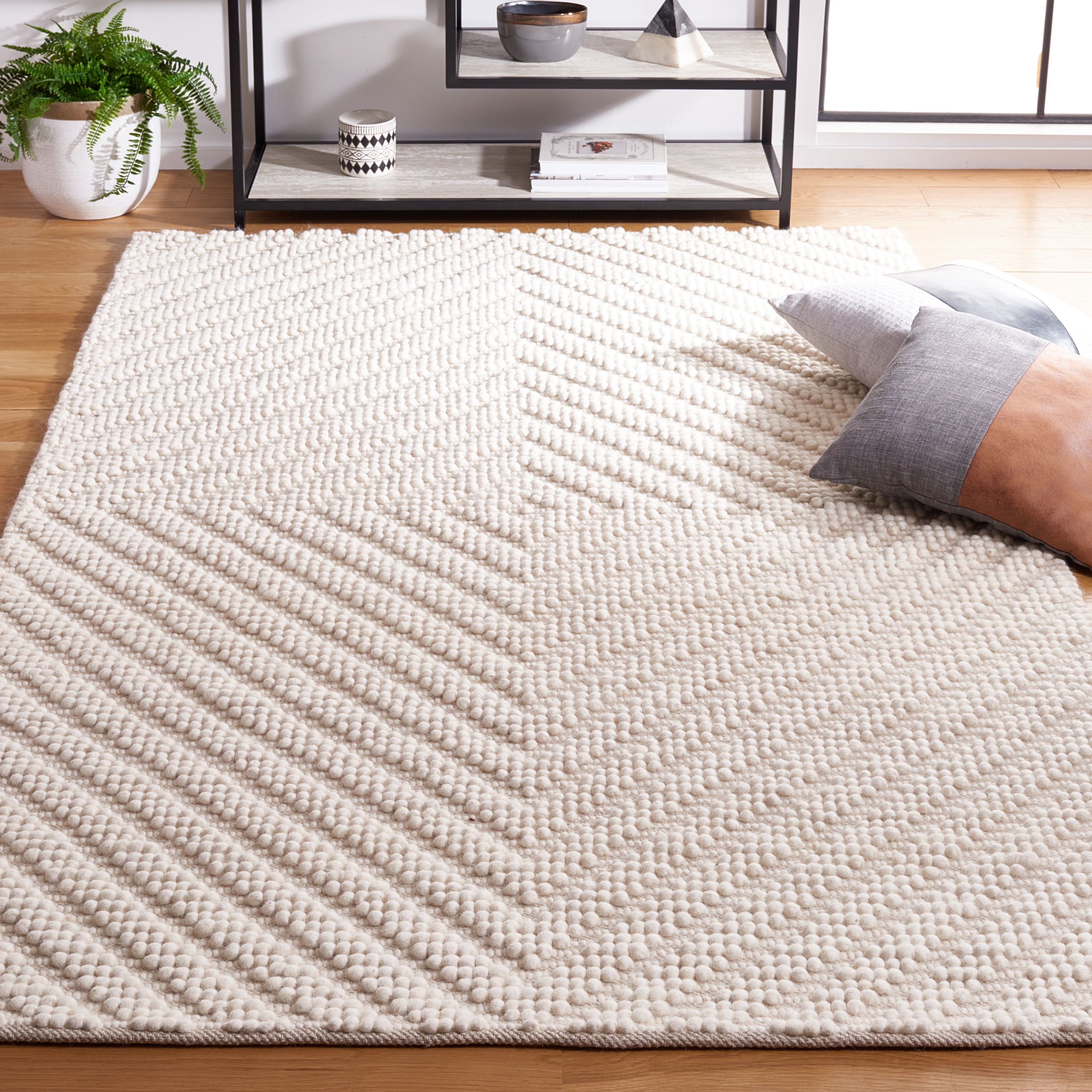SAFAVIEH Natura Claude Diamond Area Rug, Ivory, 6' x 9'
