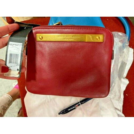 Marc Jacobs Deep Maroon Leather Crossbody Gold Zip Handbag Bag m001420 NEW