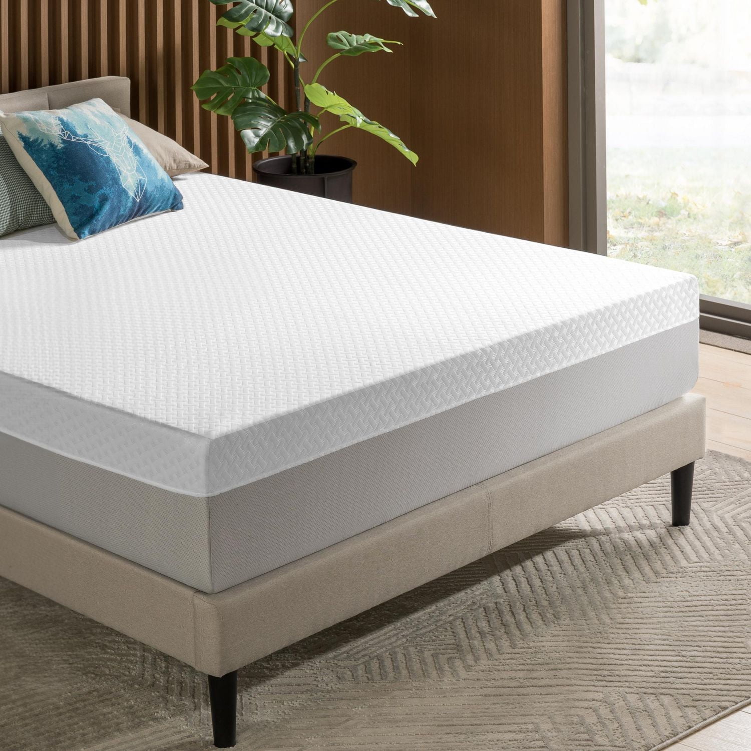 Zinus 10 inch Cooling Airflow Hybrid Foam and Pocket Coil Mattress, Queen