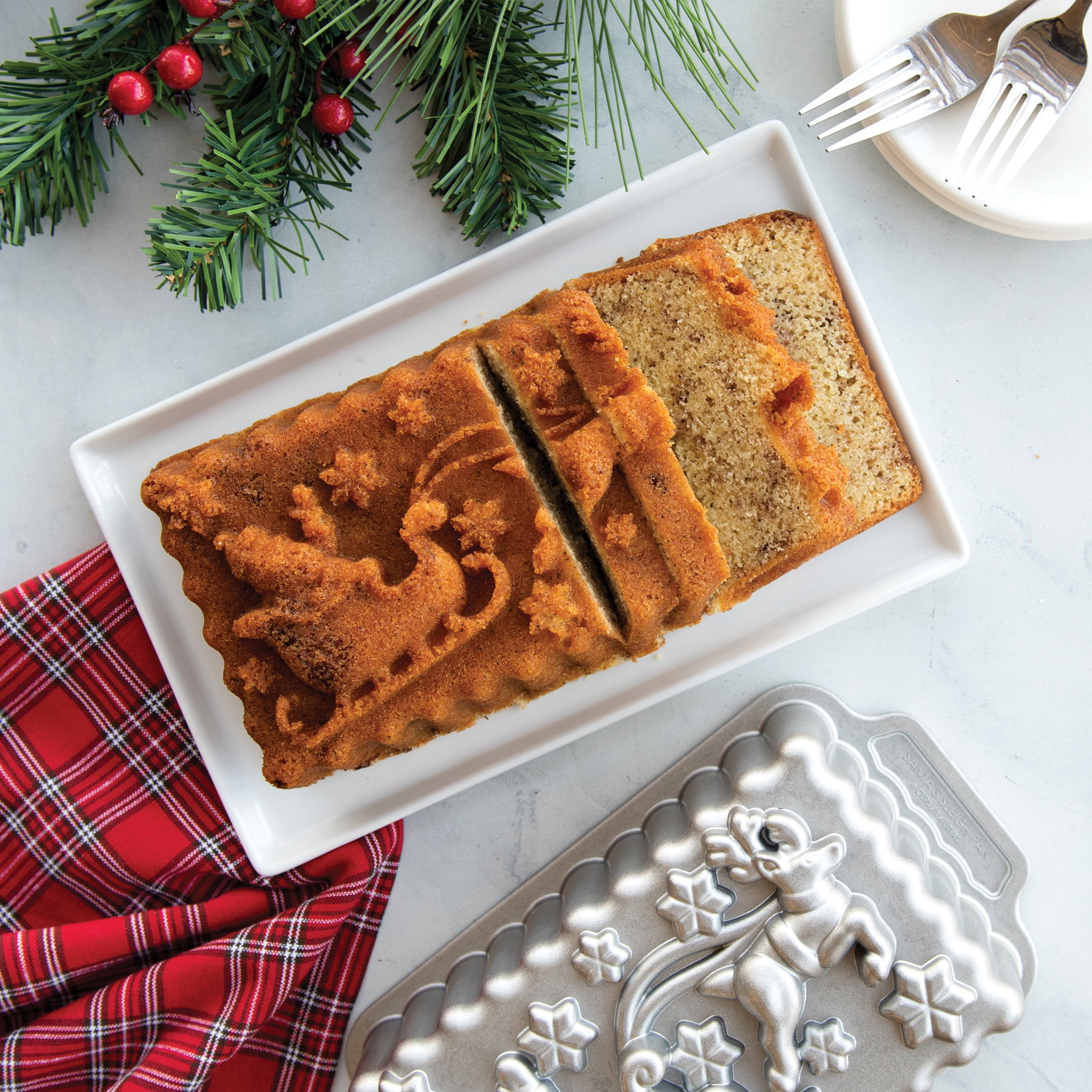 Nordic Ware Holiday Party Baking Mini Loaf Bread Pan Fun Christmas