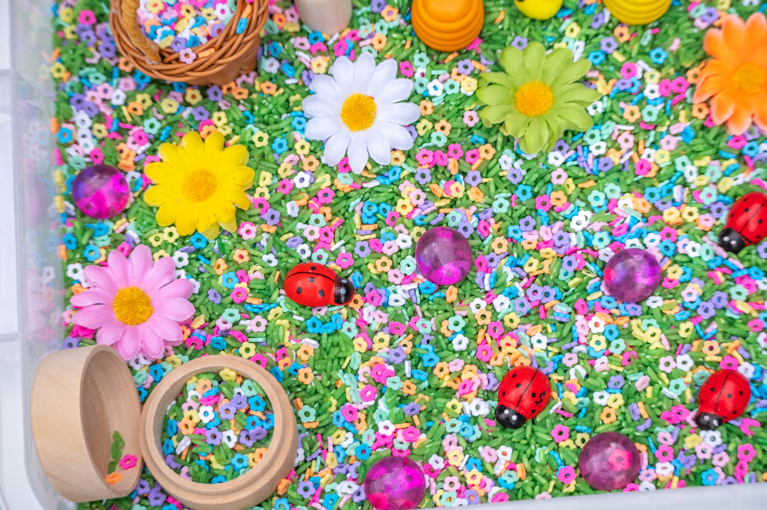 Flower Sensory Bin - Sensory-N-Stuff