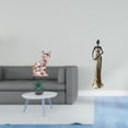thumbnail image 2 of Elegante escultura de una dama africana con gatos. Figura decorativa de arte artesanal para chimenea y vitrina. Estatua decorativa vintage de animal., 2 of 8