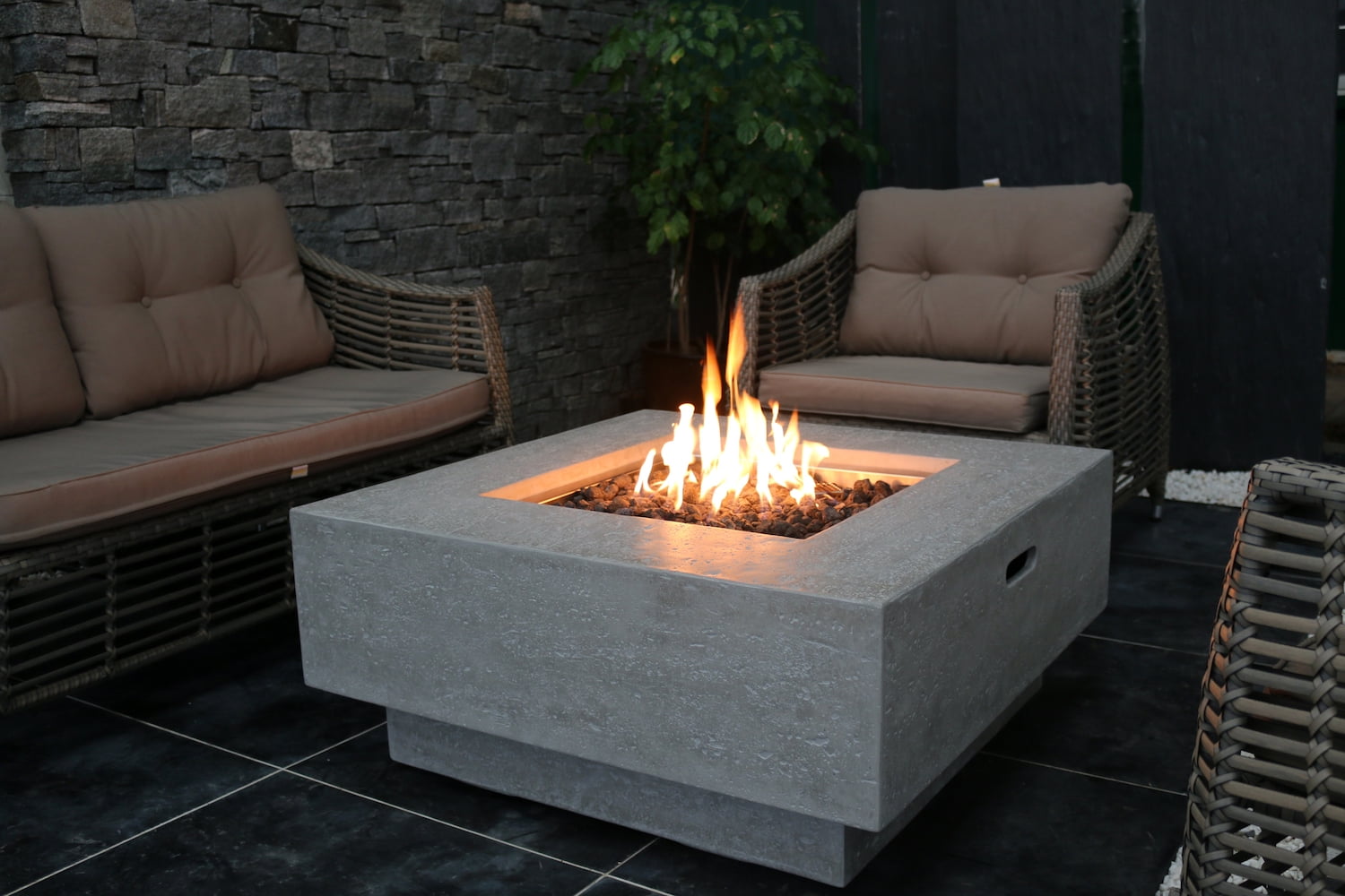 Elementi Outdoor Metropolis Fire Pit Table 56 X 32 Inches Grey Elementi Outdoor Metropolis Fire Pit Table 56 X 32 Inches Grey Durable Bowl Glass Reinforced Concrete Rectangle Natural Gas Patio Place
