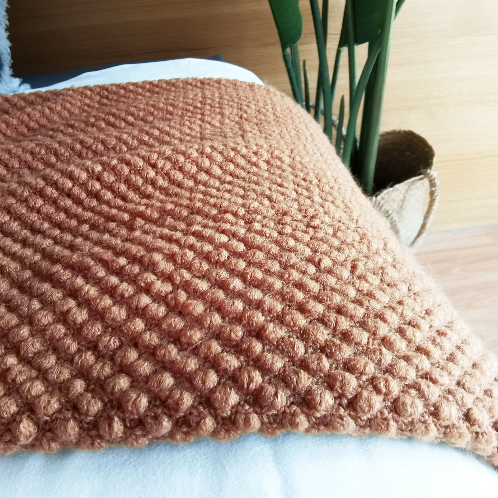 LOMAO Knitted Throw Blanket with Tassels Bubble Textured Lightweight Throws for Bed,Chair,Sofa,Living Room,Home Decor (Caramel/Rust,50*60 in)