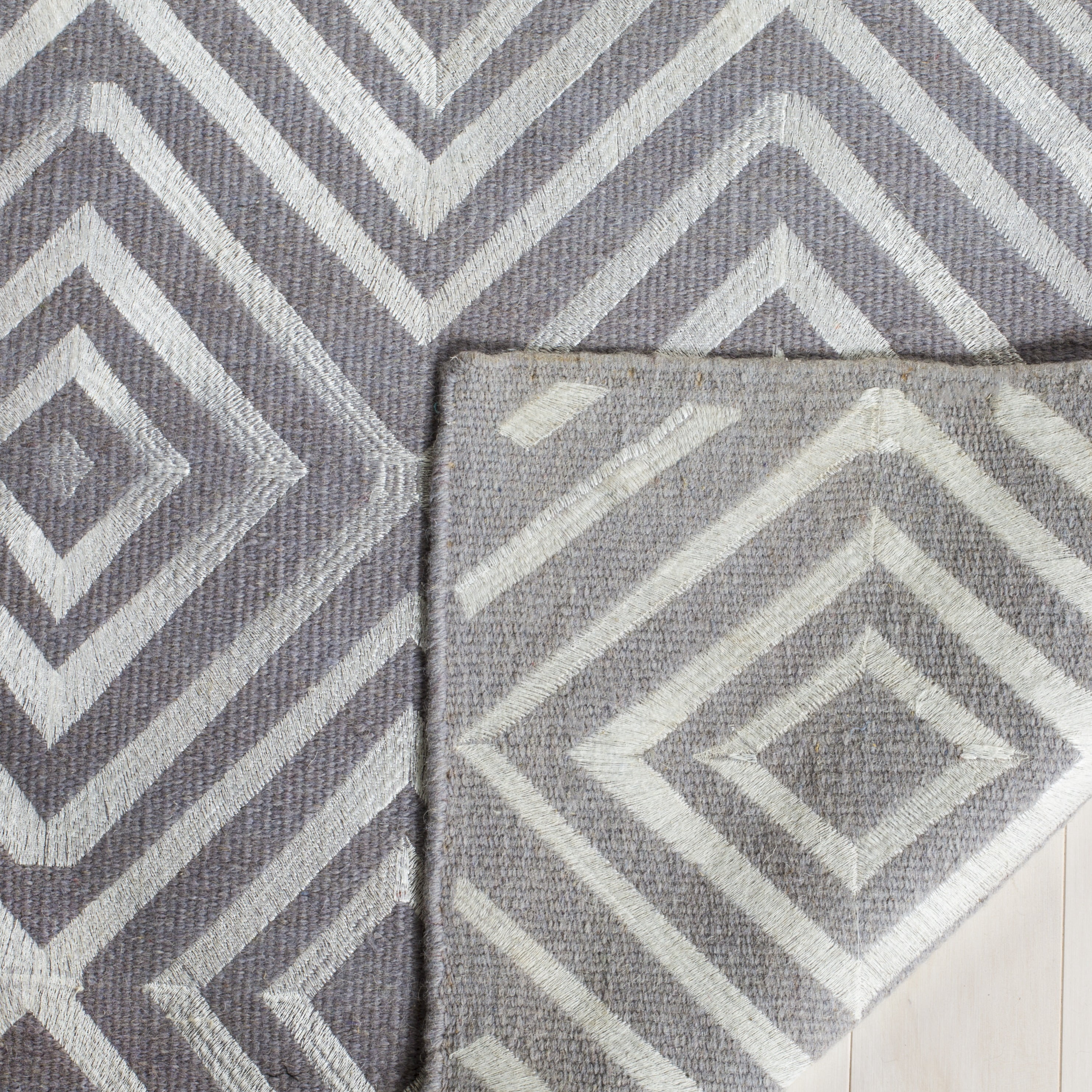 Safavieh Kilim Rachyl Geometric Wool Area Rug, Gray, 8' x 10'