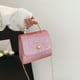 thumbnail image 3 of Adecuado para mujeres que buscan una bolsa pequeña con hebilla de perla, de moda, con cadena, para hombro, bandolera, color rosa, 3 of 5