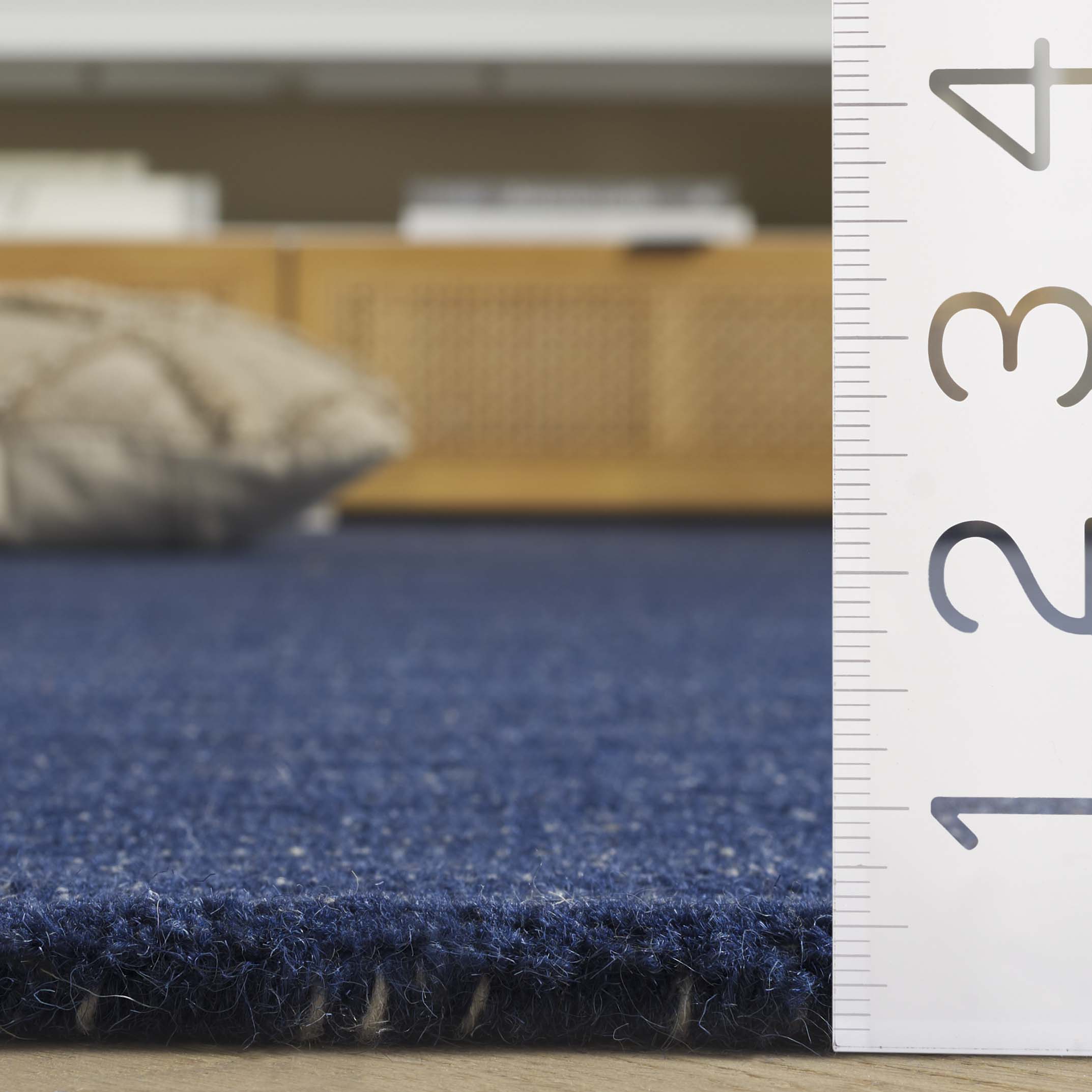 SAFAVIEH Abstract Neeha Distressed Area Rug, Navy/Blue, 3' x 5'
