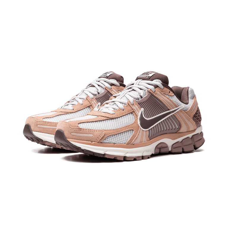 NIKE MENS Zoom Vomero 5 