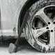 thumbnail image 5 of Cepillo limpiador de ruedas de coche con mango largo, cepillo resistente para fregar neumáticos, para limpiar llantas y ruedas, cepillo para detalles de automóviles, 5 of 7