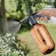 thumbnail image 5 of Xihbxyly Botella Rociadora de Riego, Potente Rociador de Alta Presión, Boquilla Giratoria de 360°, Modos de Riego Ajustables, Eficiente para Plantas y Limpieza, Herramienta de Jardinería para Exterio, 5 of 6