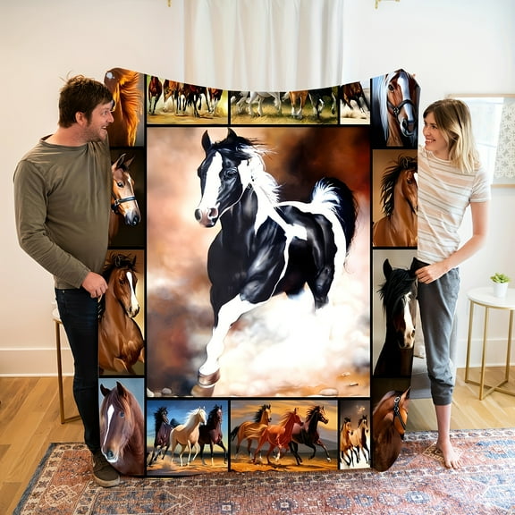 Galloping Horse Fleece Blanket - Artistic Horse Design, 100% Polyester, 200-250gsm, Machine Washable, All-Season Cozy Throw for Home Decor, Camping