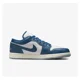 thumbnail image 4 of Ni - ke Size 9 - Jordan 4 Retro Mid Lightning, 4 of 5