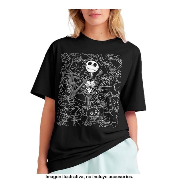 playera disney talla ch manga corta con estampado de jack negro, vista frontal centrada de camiseta negra oversize para dama junior con cuello redondo y estampado blanco de Jack Skellington y personajes en recuadro gráfico; manga corta y corte holgado sobre fondo neutro. Ideal para uso casual y ocasiones diarias.