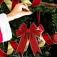 thumbnail image 4 of (rojo vino) 2 rollos de cinta de terciopelo navideña de 2,5 pulgadas y 10 yardas cinta decorativa de terciopelo de una sola cara para envolver regalos, manualidades, decoración navideña, 4 of 5