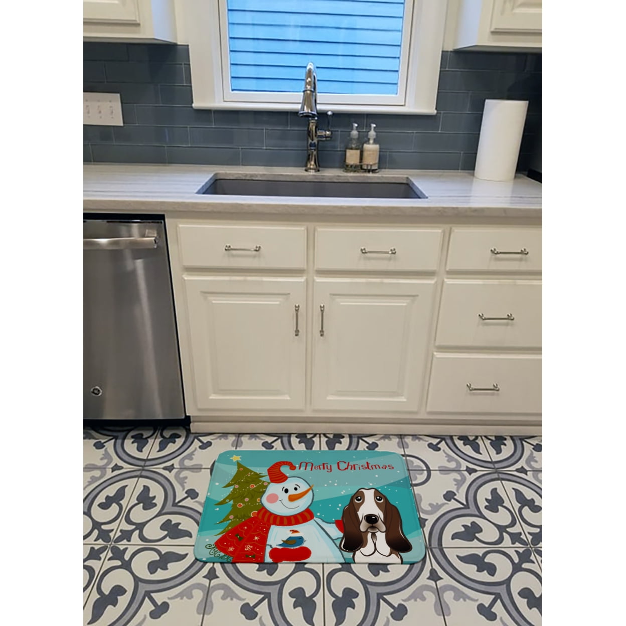 Carolines Treasures BB1863RUG Snowman with Basset Hound Machine Washable Memory Foam Mat 19 X 27" multicolor