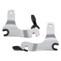 Kuryakyn 7093 Quick Release Mount for 14-Up Touring Models - Chrome