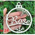 thumbnail image 1 of Adornos navideños personalizados con nombre, adornos de madera para árbol de Navidad, decoración navideña, etiqueta de regalo de Navidad, corte láser N, 1 of 5