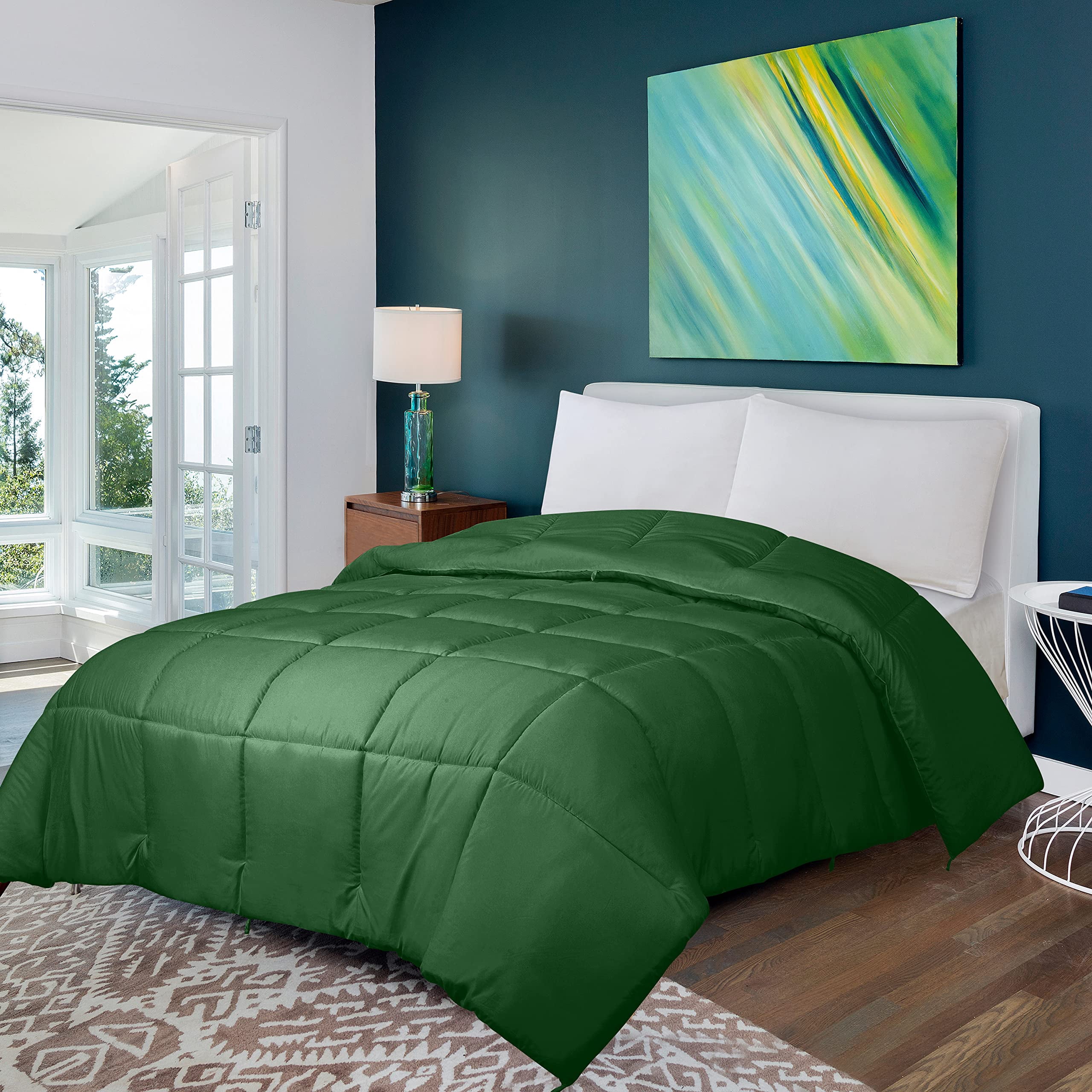 ROYALE California King Comforter - All Season Down Alternative Bedding Comforters- Lightweight Quilted Comforter with Corner Tabs - Hotel Comforters- Box Stitched Duvet Insert (KingCal, Hunter Green)