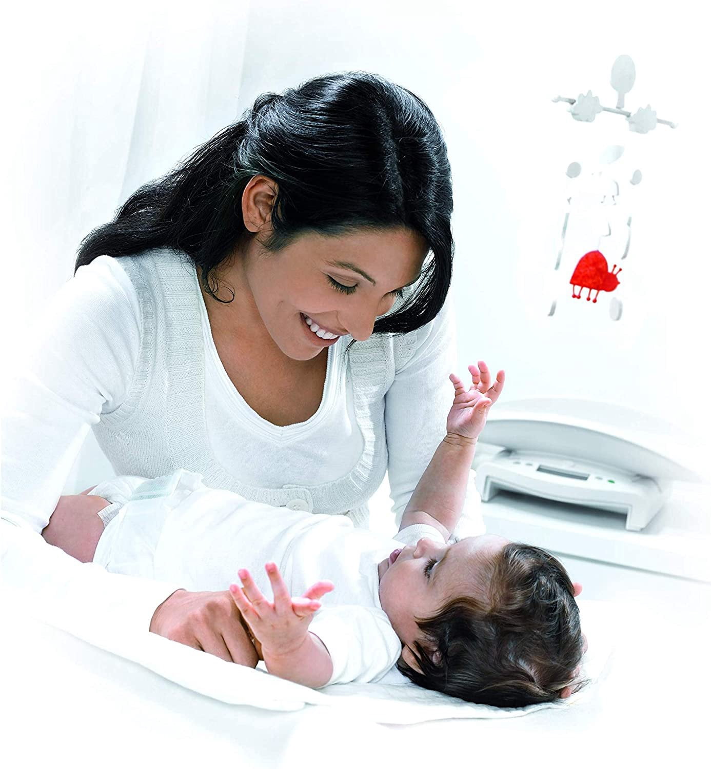 seca 354 - Digital Baby Scale with fine Graduation, Also usable as Flat Scale for Children
