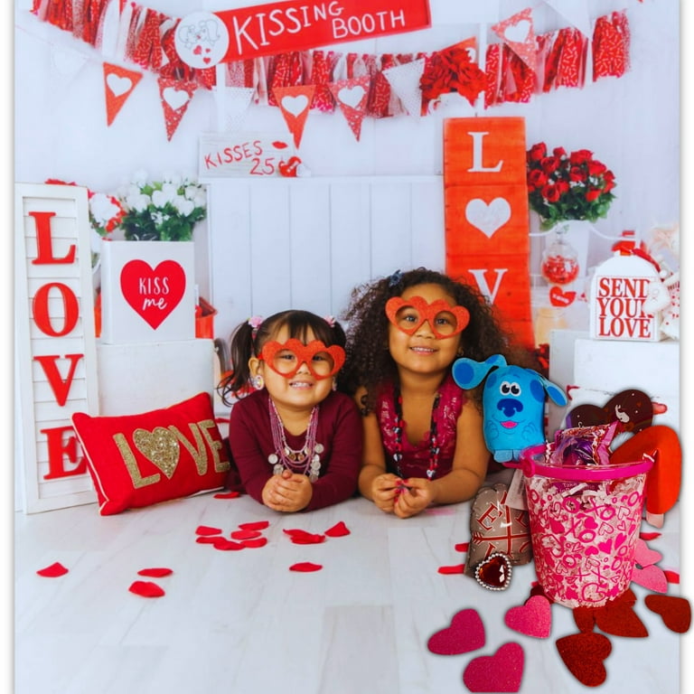 Valentine gifts for students – Astute Hoot