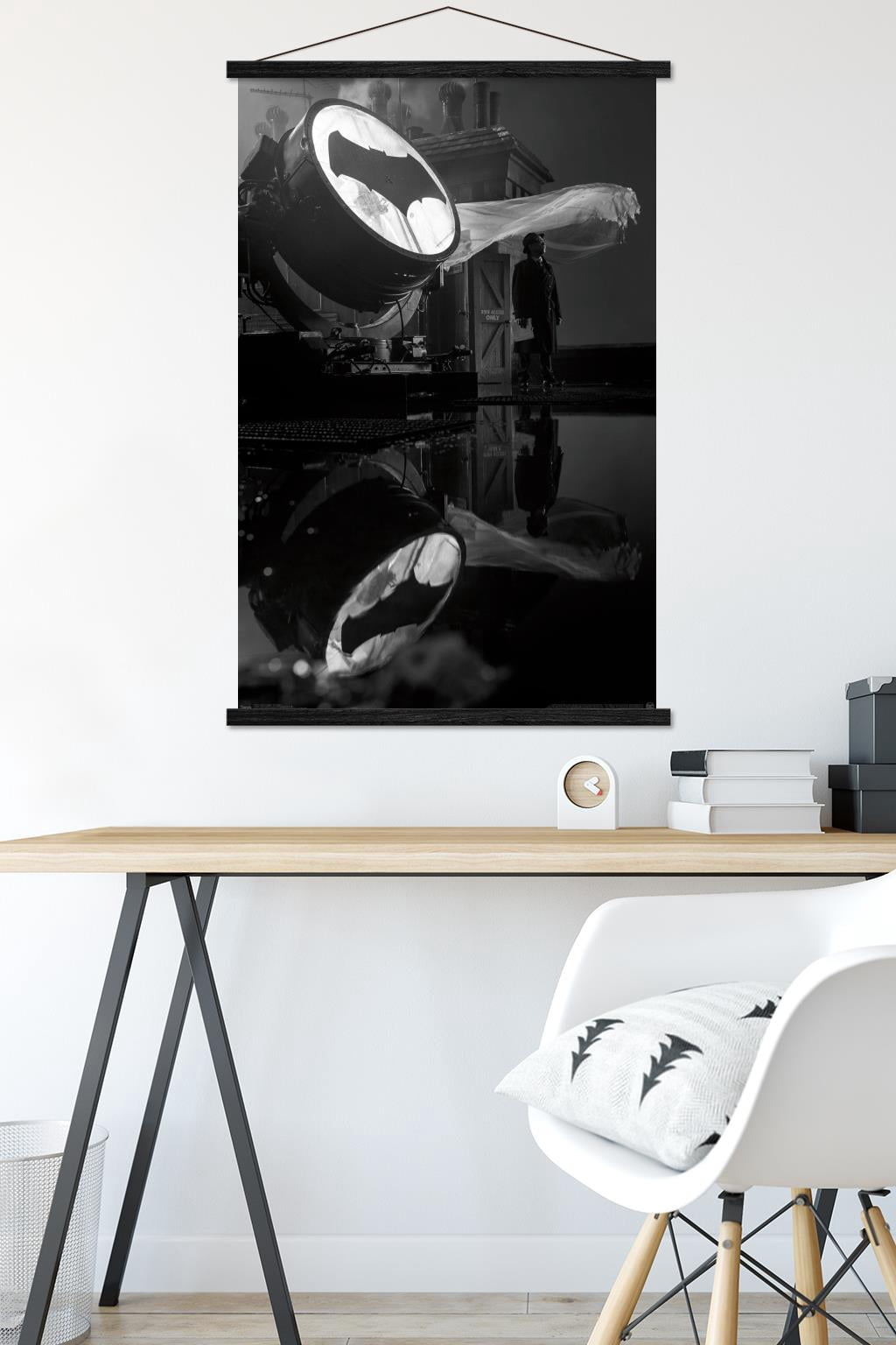DC Comics Movie - Justice League - The Bat Signal Wall Poster with Wooden Magnetic Frame, 22.375" x 34"