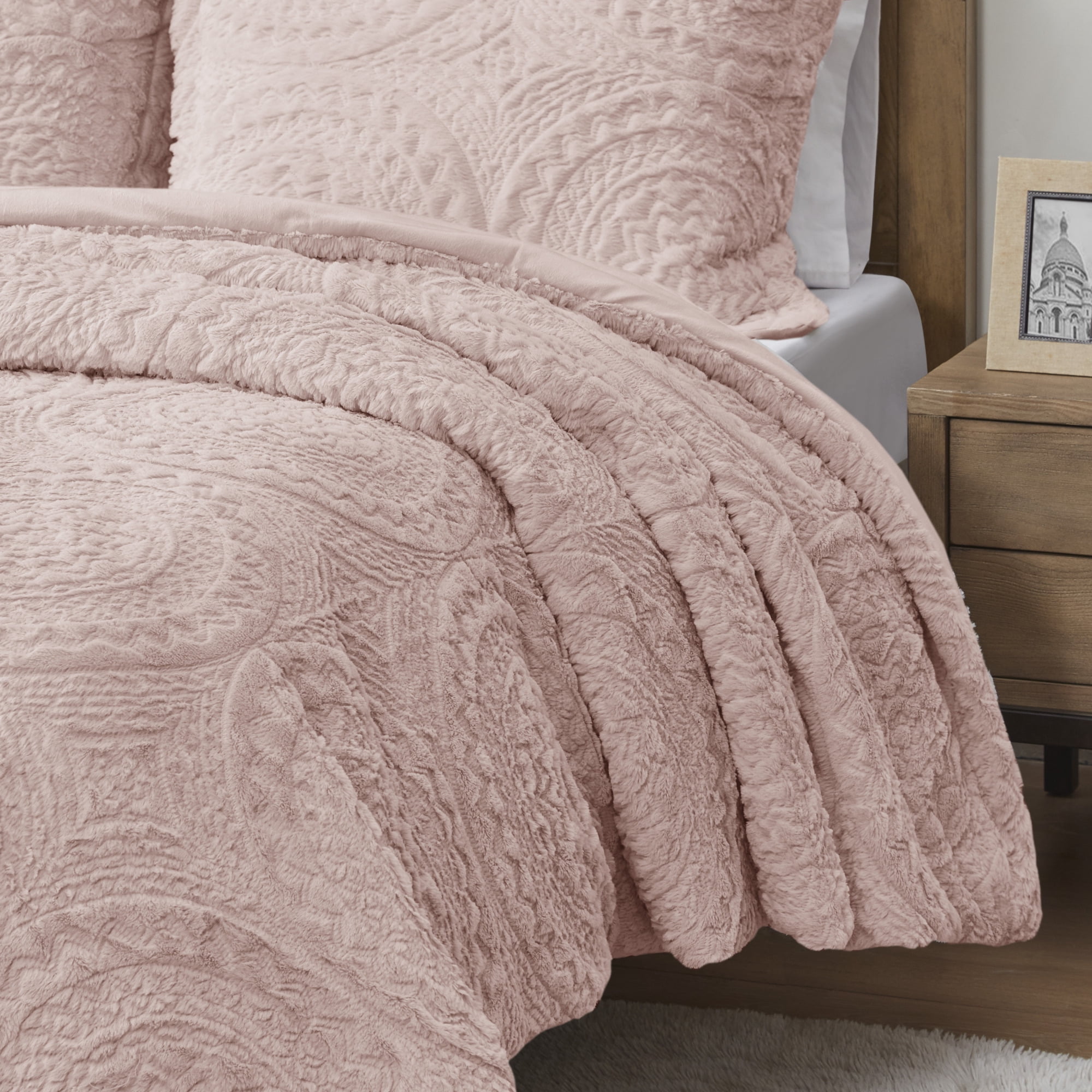 Madison Park Arya Embroidered Medallion Faux Fur Ultra Plush Comforter Mini Set, King/Cal King - Blush