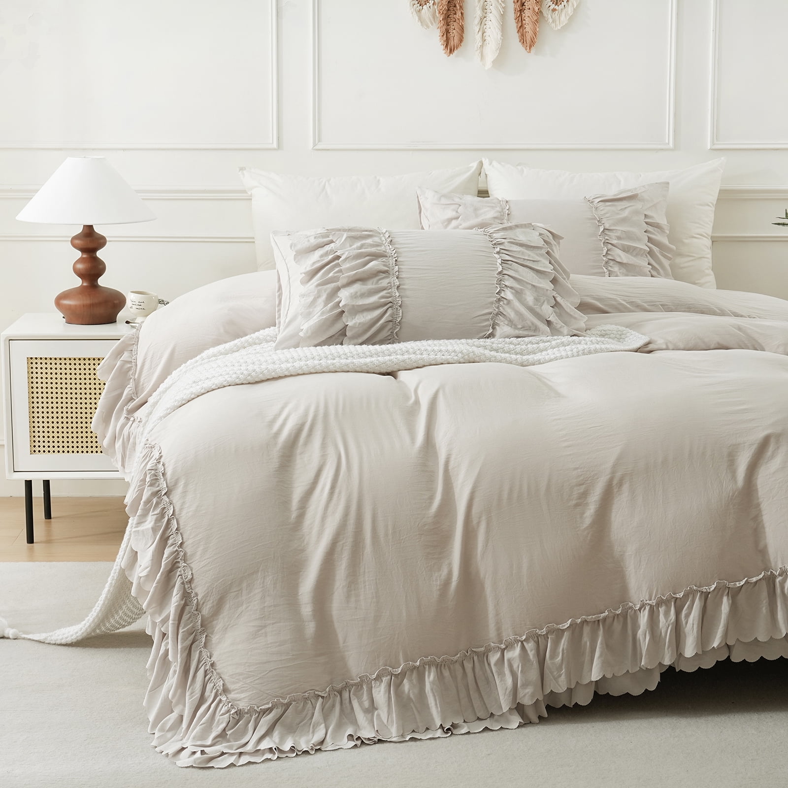 Ruffle Comforter Set Queen Size,Shabby Chic Boho Bedding Sets, Soft Fluffy Comforter Sets for All Season,Vintage Ruffled 3 Pcs Microfiber Lightweight Quilt Set for Home Decor