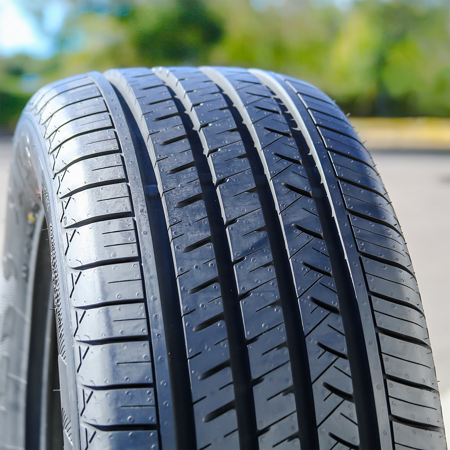 Atlas Paraller 4x4 HP 265/70R18 116T AS A/S All Season Tire Fits: 2021-23 Ford F-150 XLT, 2022 Toyota Tundra SR5 TRD Off-Road