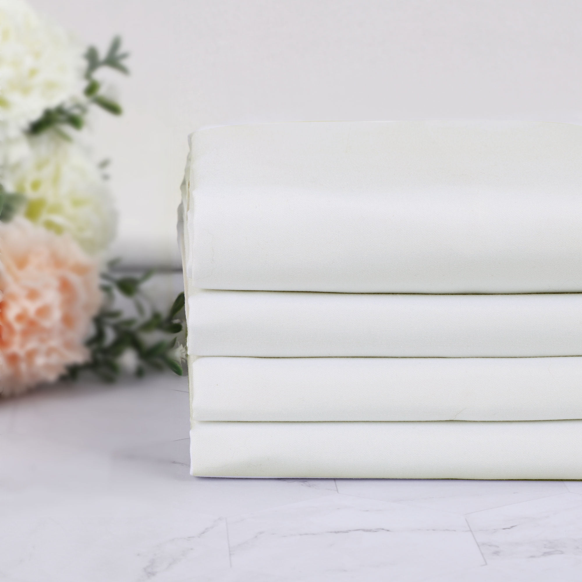 PiccoCasa 1800 Series Microfiber Pillowcases White Zippered Pillow