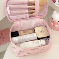 thumbnail image 2 of Bonita bolsa de cosméticos con estampado de Hello Kitty, bolsa de cosméticos portátil de gran capacidad con forma de corazón para niña, bolsa de lavado portátil, bolsa de almacenamiento, 2 of 5