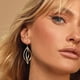 thumbnail image 4 of Pendientes largos para mujer Elegantes Pendientes colgantes de metal Joyería de moda Perfecto para Casual y Formal Ocasiones, 4 of 6