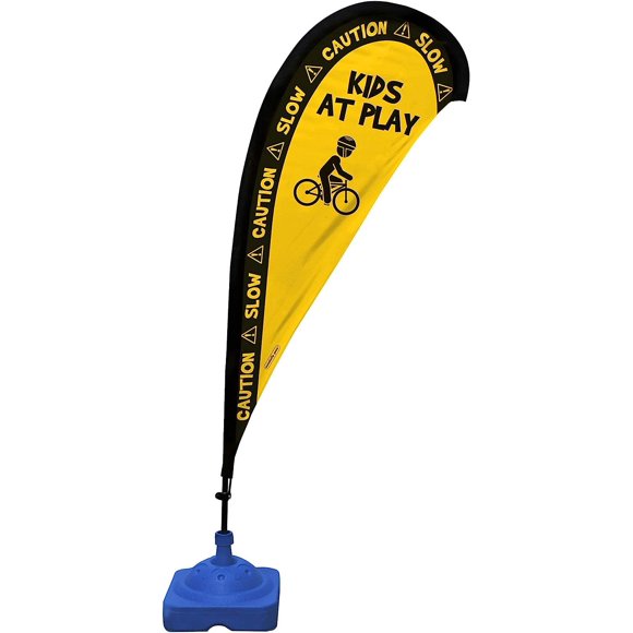 Señal De Seguridad Con Bandera En Forma De Lágrima Con Postes De Fibra De Vidrio Y Base Pesada Para Patios Y Entradas - "Kids At Play" Amarillo