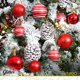 thumbnail image 4 of Esferas para árbol de navidad Artego set mix de 30 esferas = 10pz*8cm 20pz*6cm color Rojo * Línea Glitter 3 acabados glitter, brillante y cromada, para colgar Christmas ornaments, 4 of 6