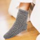 thumbnail image 4 of GOOHOCHY par de calcetines de felpa cálidos para pantuflas de invierno, calcetines esponjosos informales para dormir, calcetines cómodos y peludos, 4 of 8