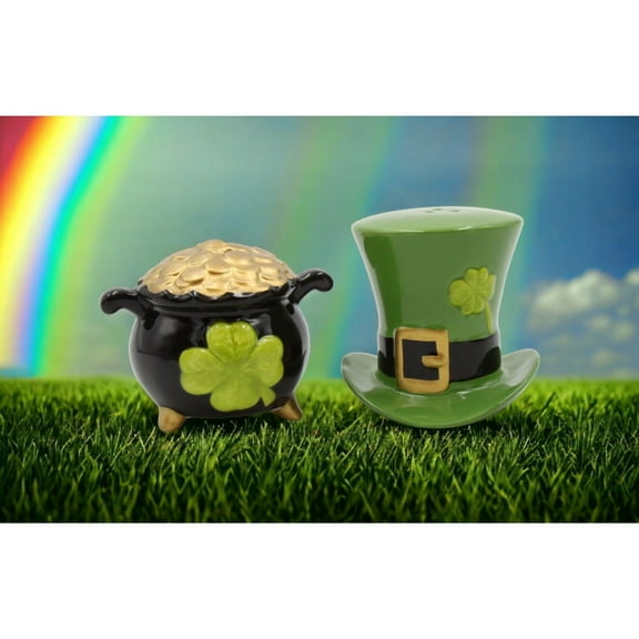 Ceramic Irish Top Hat Pot of Gold Salt and Pepper Shakers Saint Patricks Day