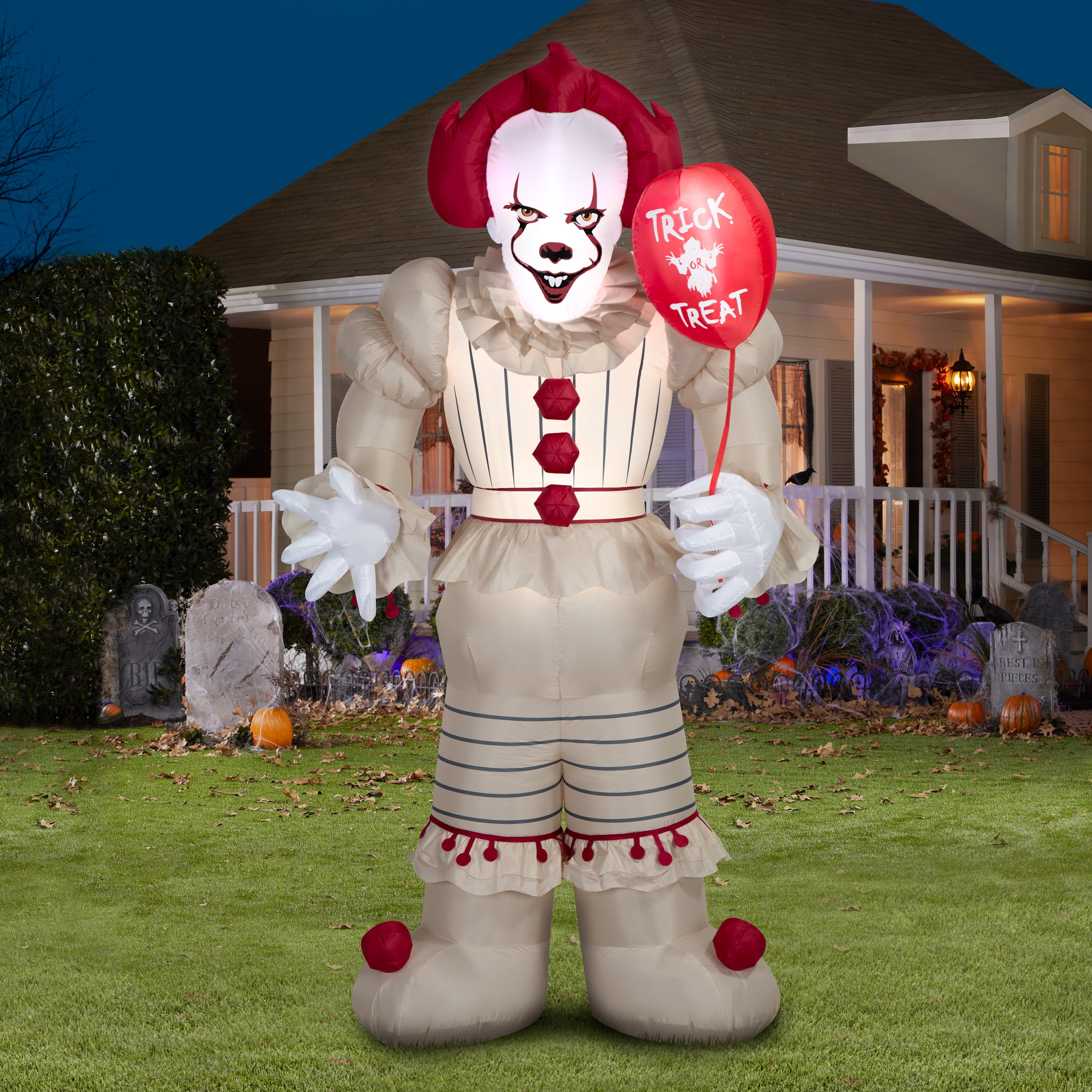 Pennywise Yard Inflatable + Hyper Tough 25FT Tri-Outlet Outdoor Extension Cord