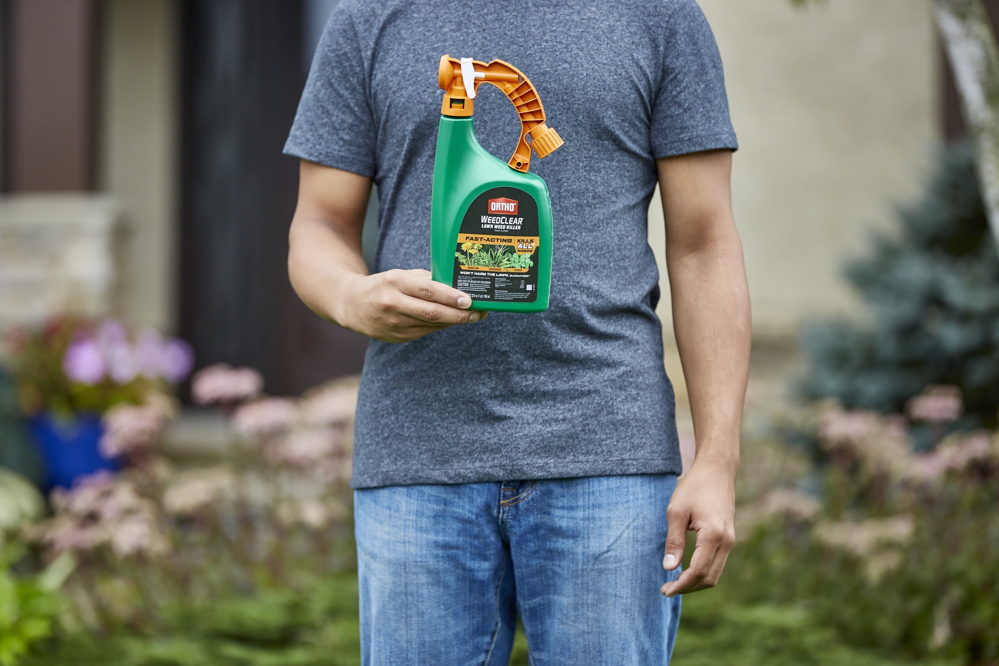 Ortho WeedClear Ready-to-Spray Crabgrass Weed Killer with Hose (North), 32 Oz.
