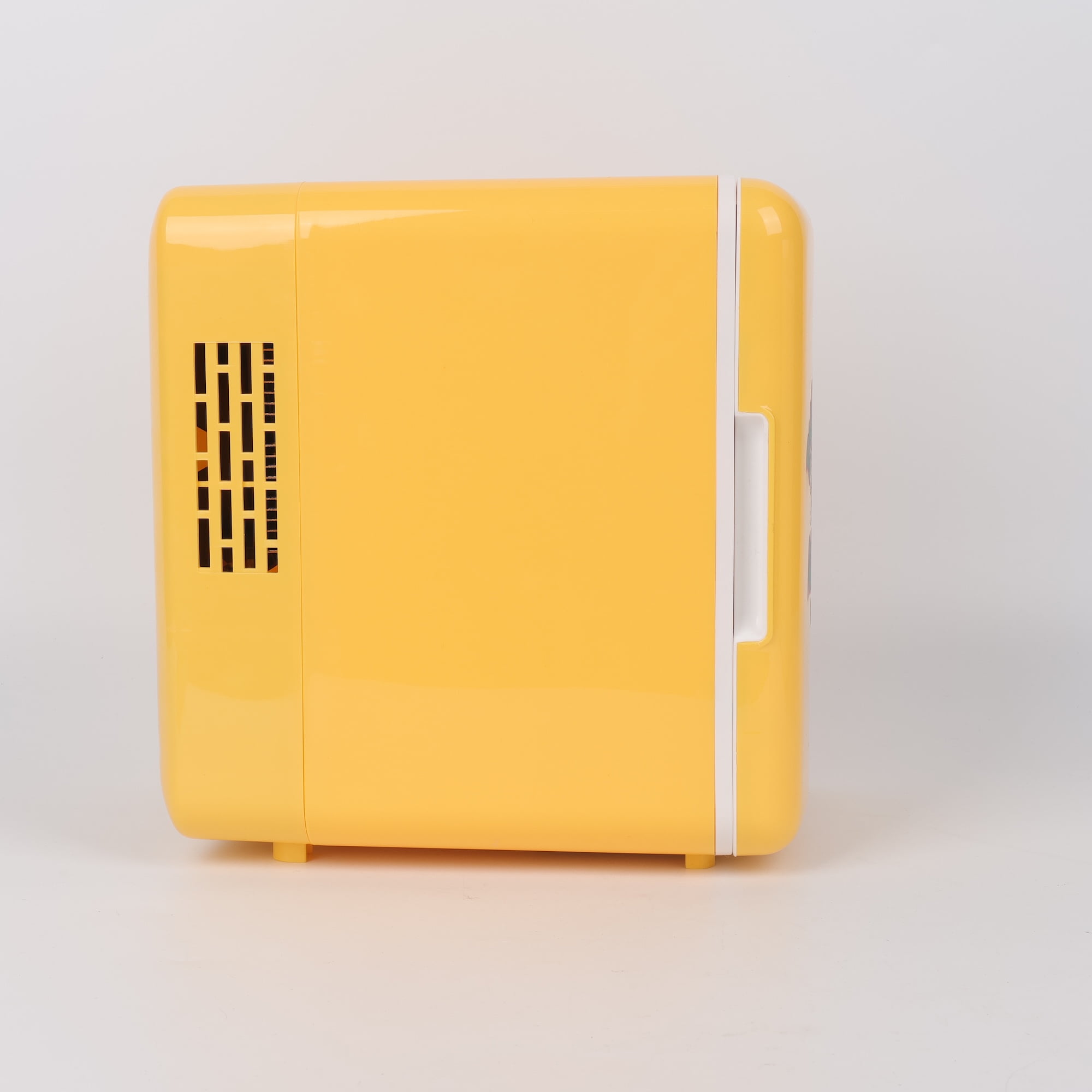 Peanuts 4L 6-Can Mini Fridge, Yellow