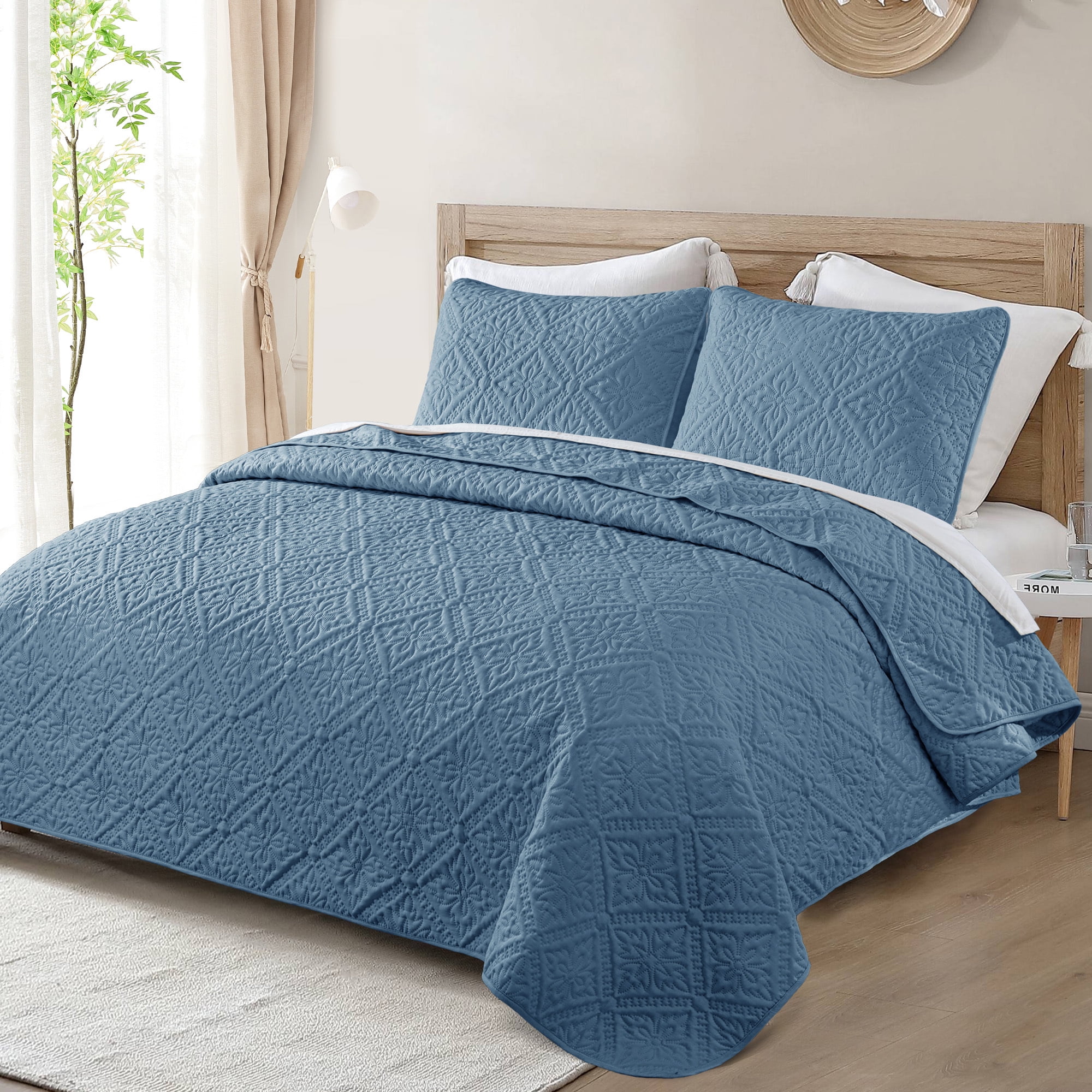 Exclusivo Mezcla Queen Quilt Bedding Set, Lightweight Soft Bedspreads Coverlets with 2 Pillow Shams, Modern Bluish Grey Quilts Queen Full Size for All Seasons