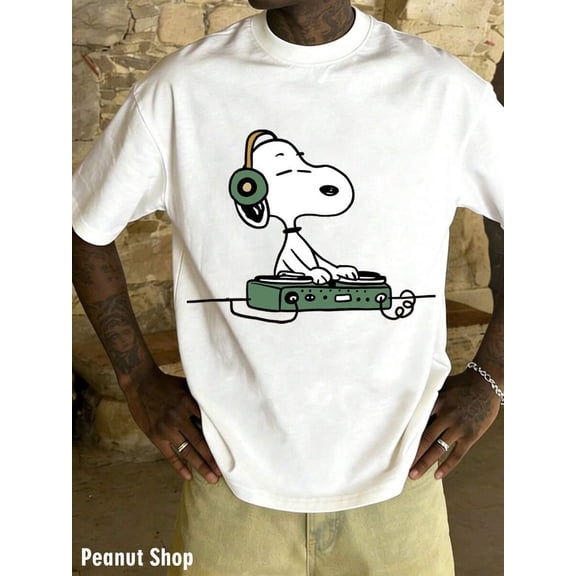 Peanuts Snoopy DJ Turntable Print Men's T-Shirt, 100% Cotton Crew Neck, Headphones & Music Graphic Tee, Perfect For Party Fans & Daily Wear