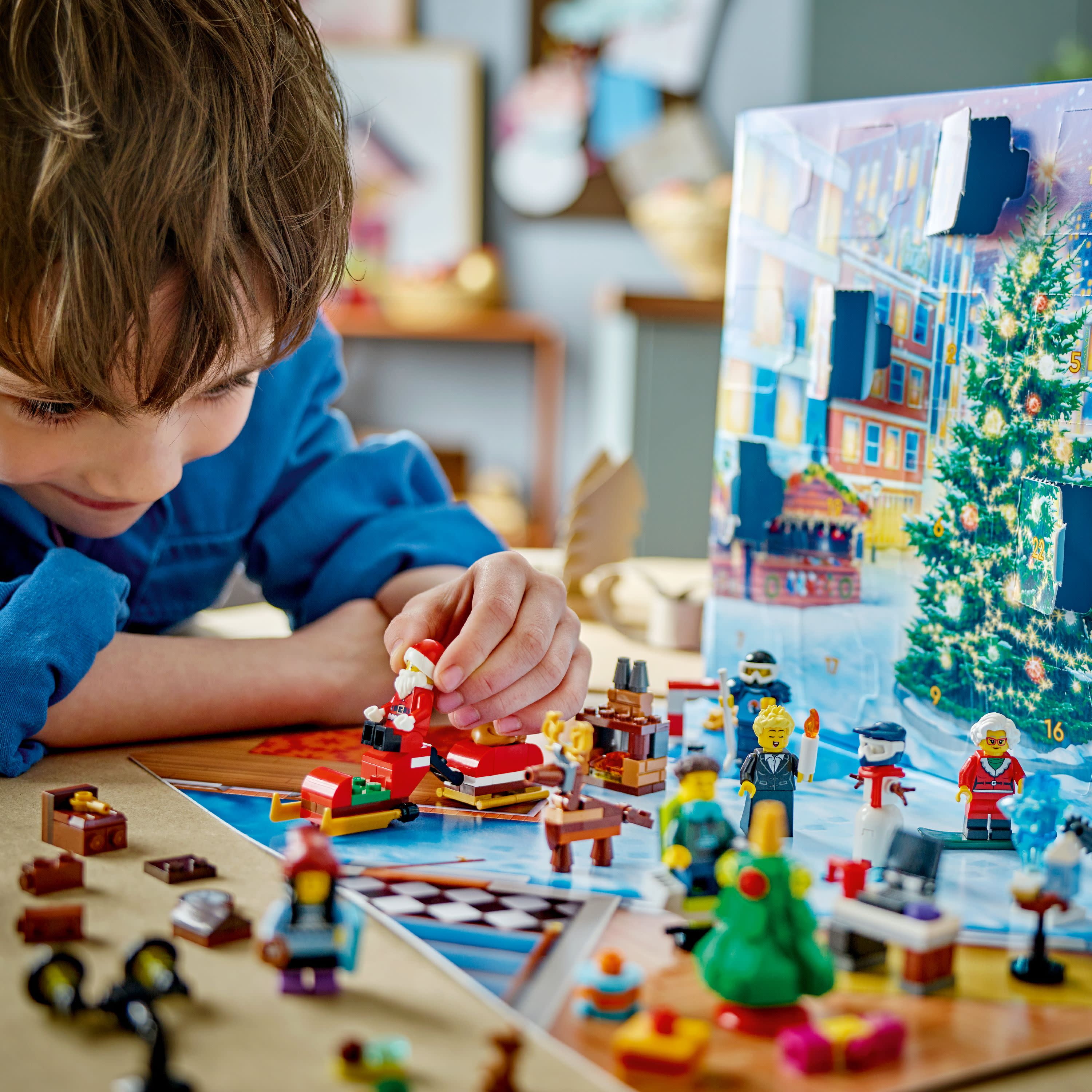 LEGO City 2023 Advent Calendar 60381 Christmas Holiday Countdown