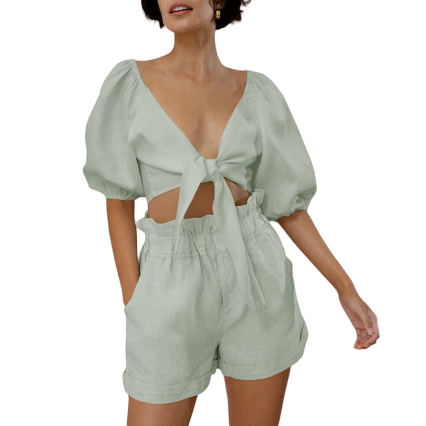 SAYOO Traje de pantalones cortos para mujeres, chaqueta de cuello V de manga corta + pantalones cortos de cintura alta SAYOO moda