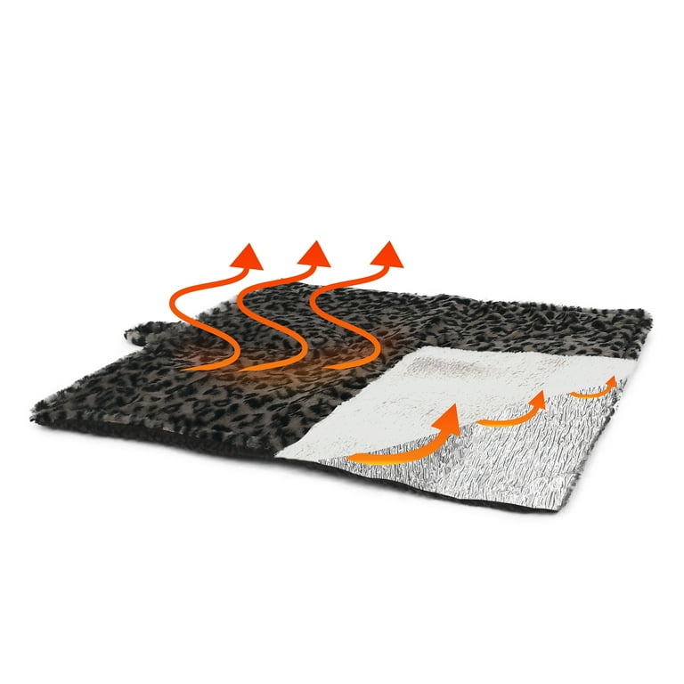 Waloo Self-Heating Warming Mat Pad for Indoor/Outdoor Cats: Cozy