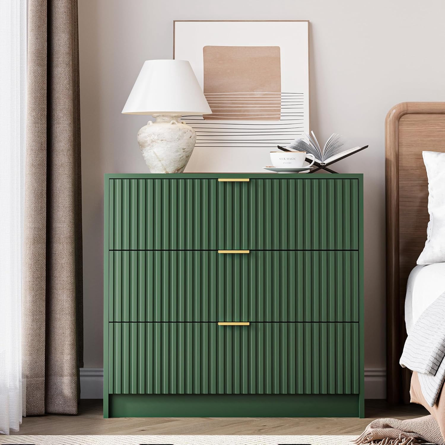 FURNIWAY 3 Drawer Fluted Dresser, 32 Inch Wide Nightstand with Large Drawer, 3 Drawer End Table for Bedroom, Living Rooms, Offices and Entryways,Green
