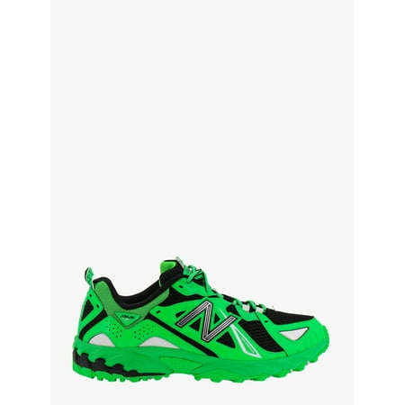 

MAN Sneakers in mesh and leather with iconic logo on the side
