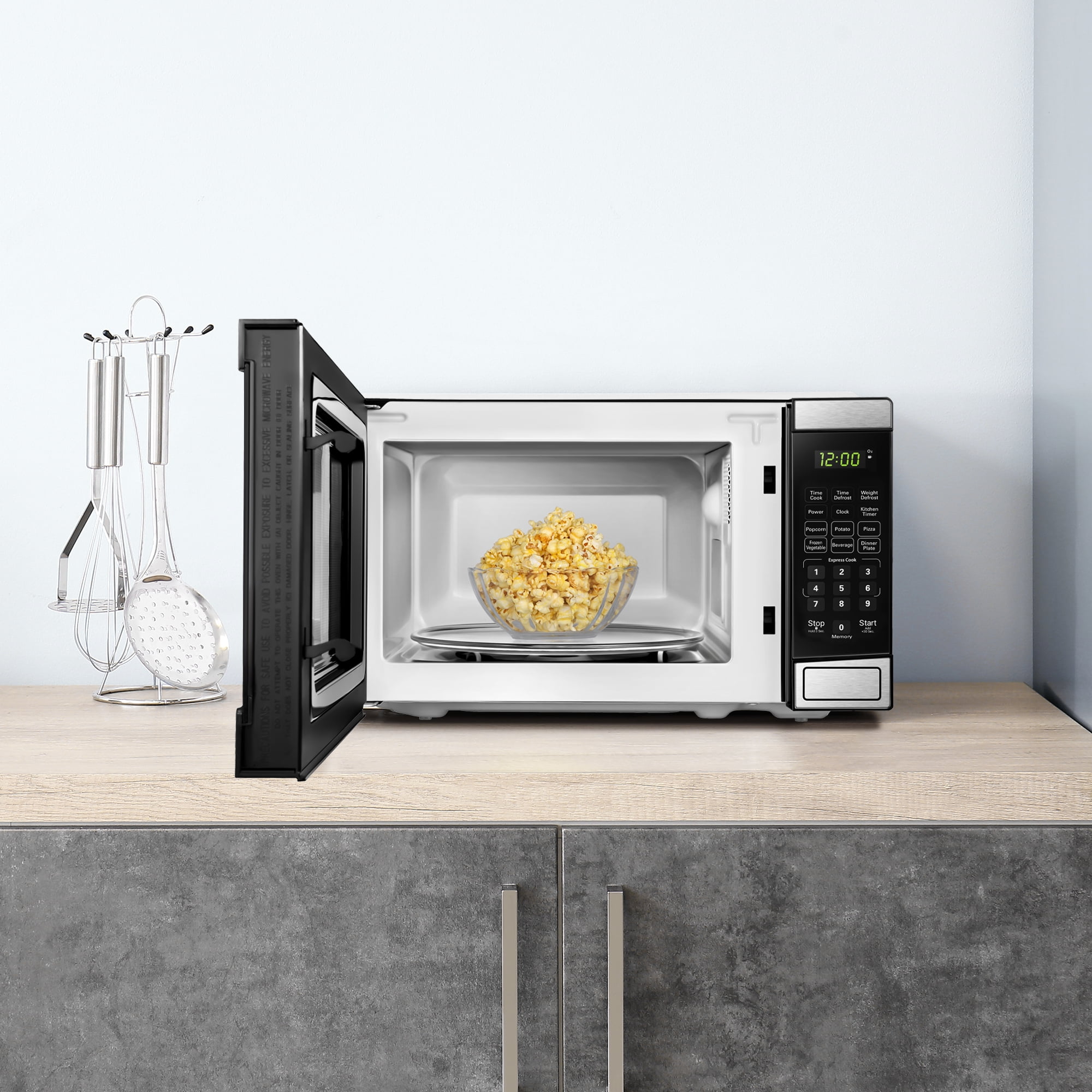 Danby 0.7 cu. ft. Countertop Microwave in Black and Stainless Steel (DBMW0722BBS)