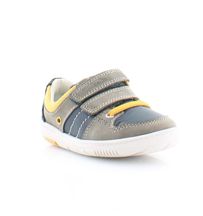clarks baby boots