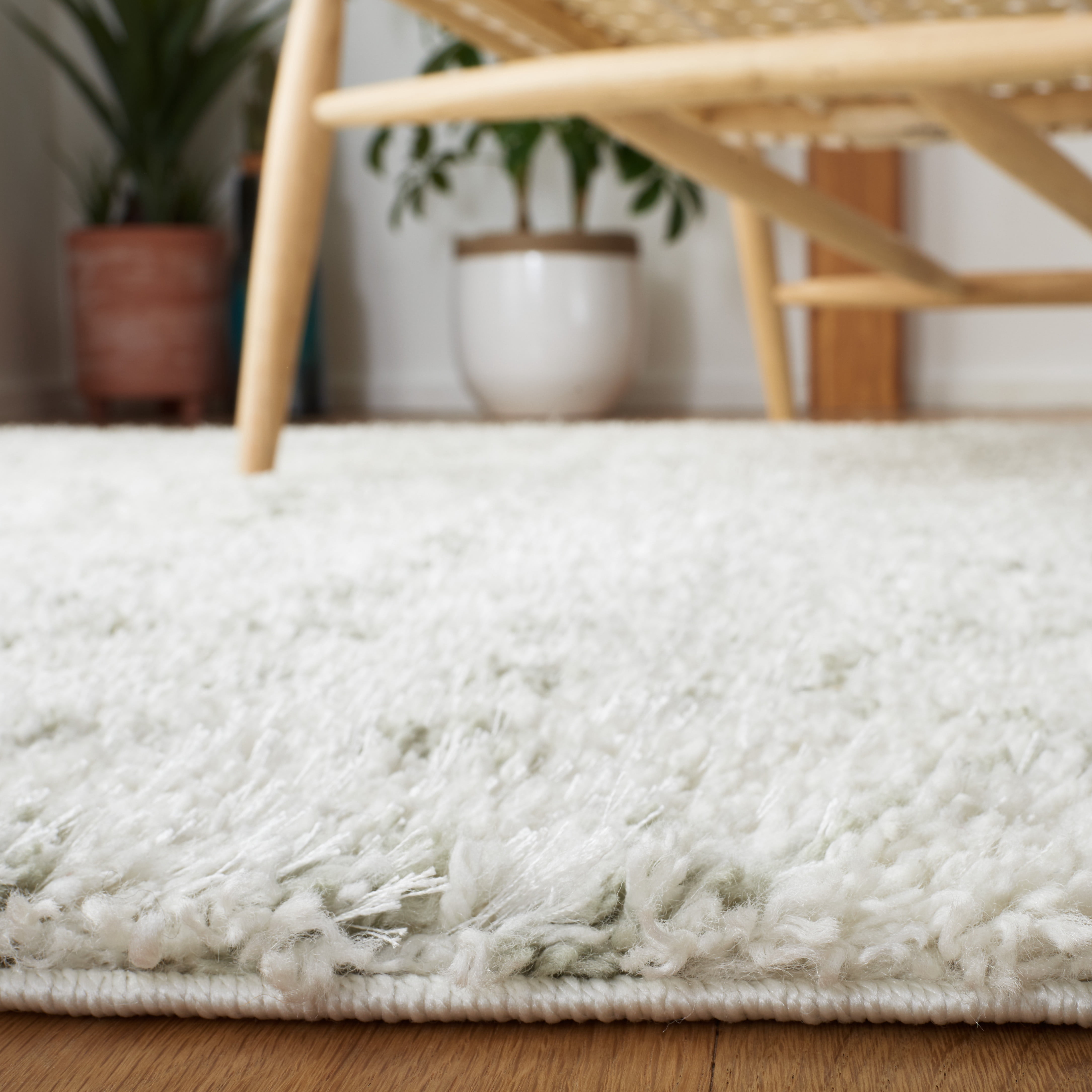 SAFAVIEH Berber Fringe Shag BFG516H Ivory / Sage Rug